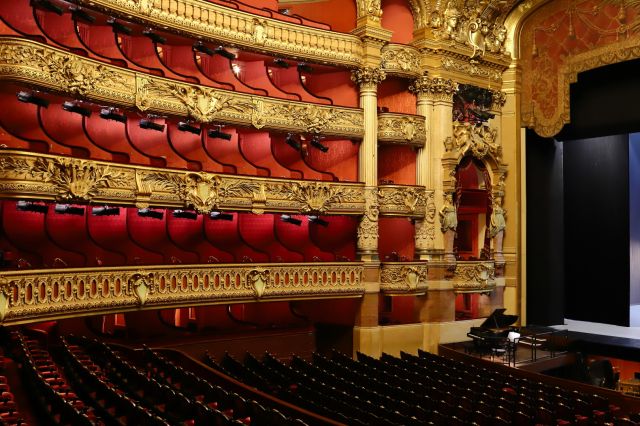 巴黎歌剧院 : 演出厅