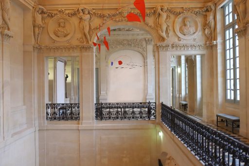 毕加索博物馆:中央楼梯顶端