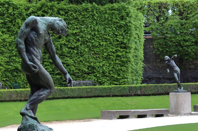 罗丹 (1904) : 影子